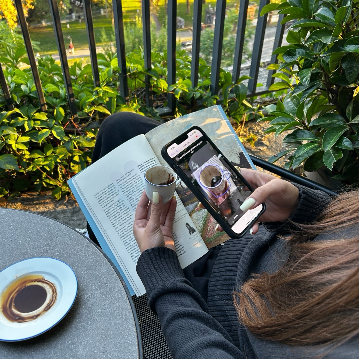 Kamera rehberiyle fincan içinin fotoğraflanması